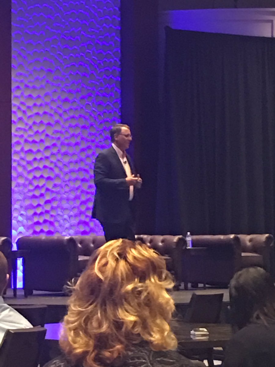AngelaRobinette's tweet photo. Mark Collins ... what a great start to Tuesday morning!! #MMDP2016 @Team_D @anthonyetuggle @LebanonCC1 https://t.co/szFQmKe6qc
