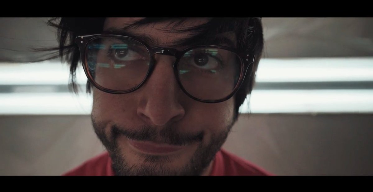 BasseResolution's tweet image. The perfect moment to present you the music video of BR#001 which is almost SOLD OUT : youtu.be/aS5BSZaI8I4