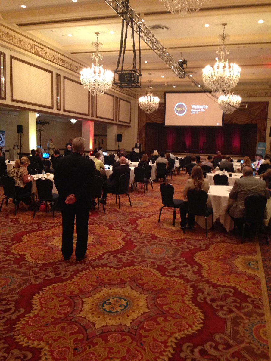 TheTitleReport's tweet photo. Good crowd. EVP Chuck Cain introducing speakers. (His #NS32016 presentation was pretty darn good too) #WFG #Spark https://t.co/MpaawVSFhP