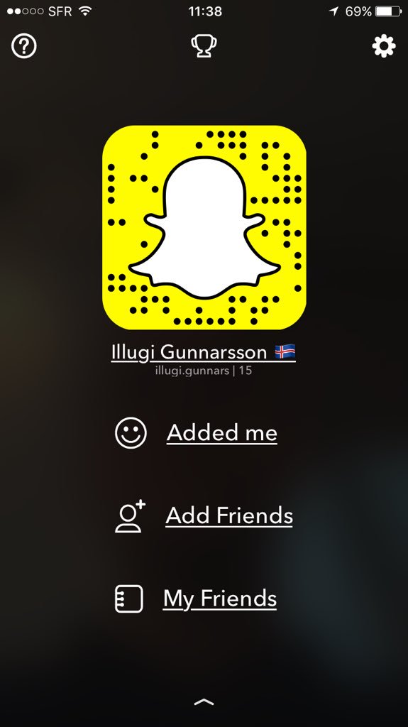 Fyrsti leikur Íslands á EM á móti Portúgal í kvöld. Mæti á völlinn 🇫🇷 og er kominn á Snapchat👌🏼 Mögnuð stemning hér!