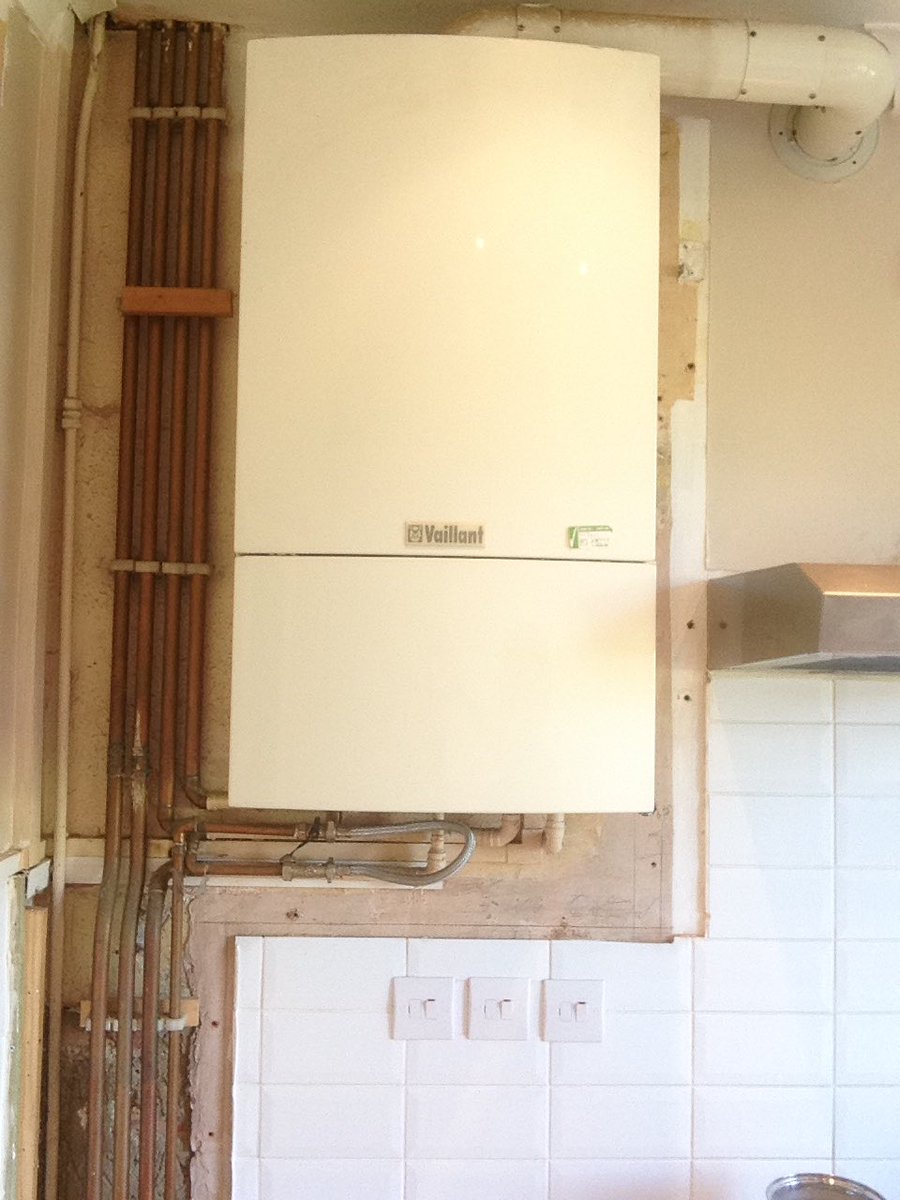 irbheating's tweet photo. Recent @vaillantuk #ecoTECplus832 conversion with #vSmart control, another #HappyCustomer 🐰 #advance #KeepSmiling https://t.co/9k5moXYZeT