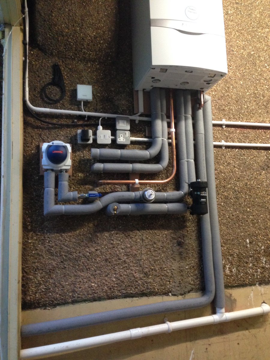 irbheating's tweet photo. Recent @vaillantuk #ecoTECplus832 conversion with #vSmart control, another #HappyCustomer 🐰 #advance #KeepSmiling https://t.co/9k5moXYZeT