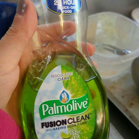 ImperfectmomVB's tweet photo. #PalmoliveFusion smells terrific and kicks butt tackling dirty dishes! Thanks @Influenster for selecting me! https://t.co/rzqdIUSgWo