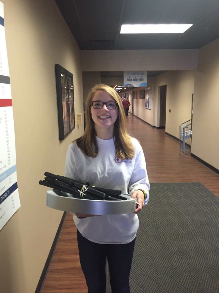 savclements3's tweet photo. just a birthday girl and her steel drum @KimOsborne14 https://t.co/4LfrFGN3vF