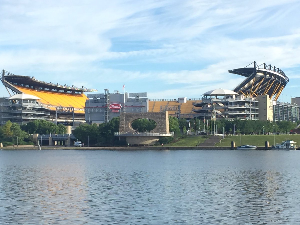 ToddFithian's tweet photo. Early morning workout before some cool meetings in Pittsburgh today and I ran into this view! #LegacySaid https://t.co/UWCMMbUyQi