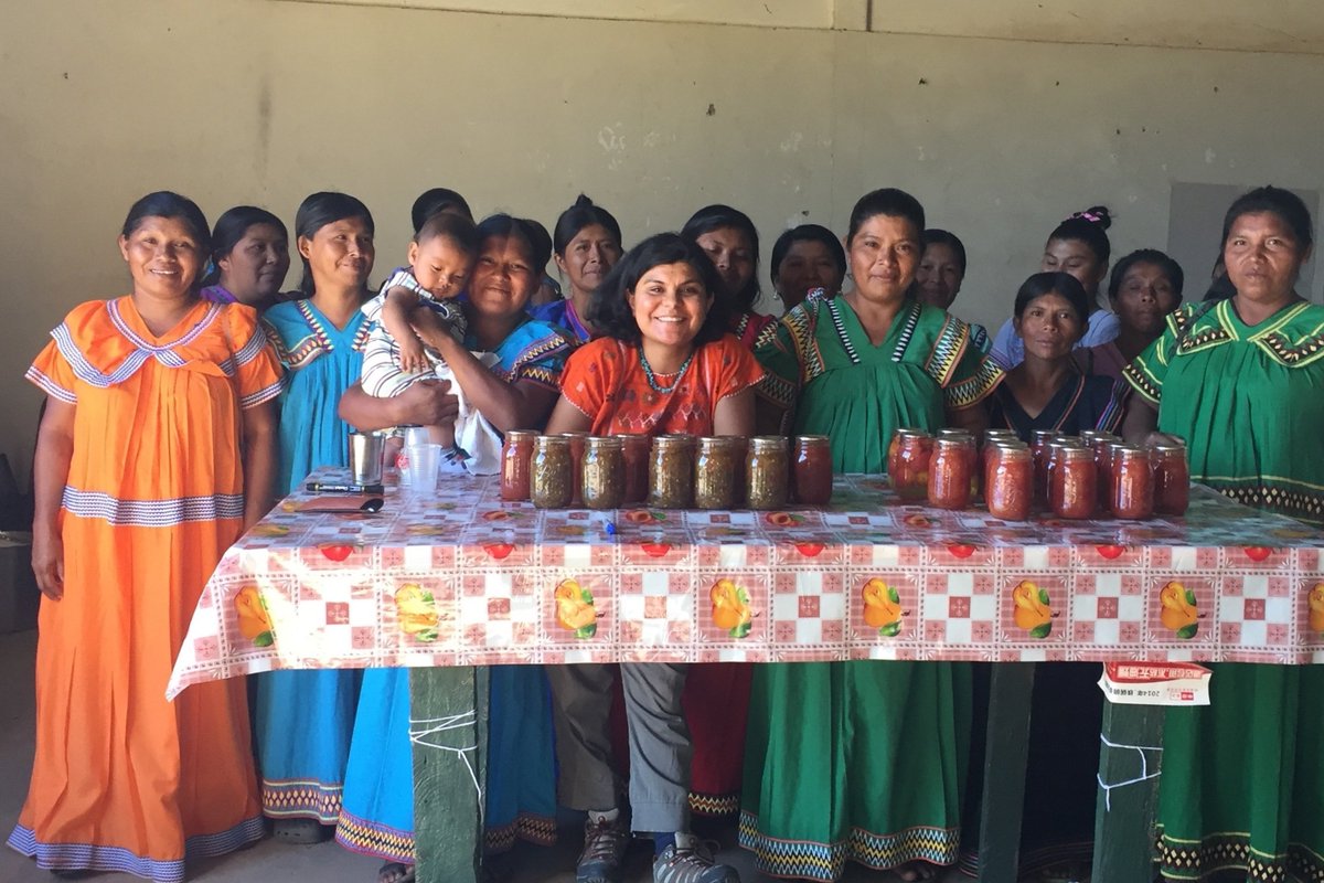 PartnersAgFood's tweet photo. Incluir mujeres en programas de desarollo es un gran parte de nuestros proyectos de agricola en Panama #StateofWomen https://t.co/6nQTIydXp7