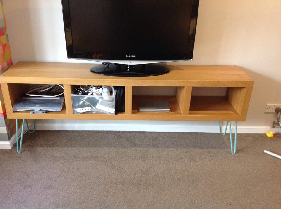 InvictaIronwork's tweet image. Our Duck Egg Hairpin Legs used in one of our customers creations! Don't they look great! PS. We love the wallpaper