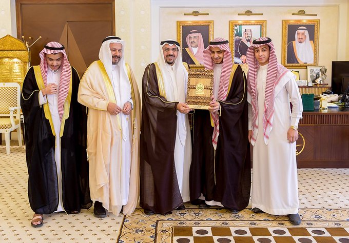 View image on Twitter