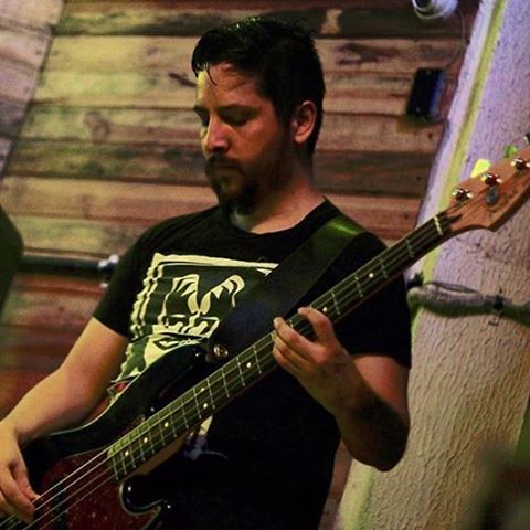 Ainhoaband's tweet photo. @town_spirit nos acompañó el sábado pasado en la tarima de @Garagerockbar #FNB2016 #CircuitoAndes https://t.co/Zv1bCSTnLu