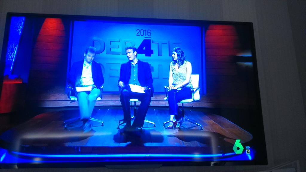 MarVelascoBaron's tweet photo. Interesante el enfoque que @El_Intermedio hace del #deb4te invitando a corresponsales de otros países #periodismo https://t.co/2EImsF8PgN