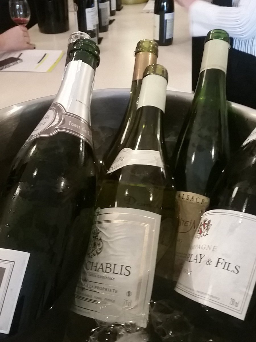 mellemparis's tweet photo. Coup d envoi foire aux vins NETTO #FAVNETTO2016 https://t.co/zaV0MJYiGO