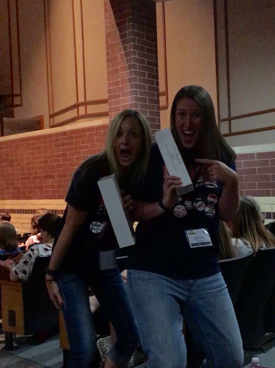 MrsEverhart1's tweet photo. Thank you thank you thank you #iplzain16 for our Apple watches! So HAPPY!!! https://t.co/ofysnVLE5k