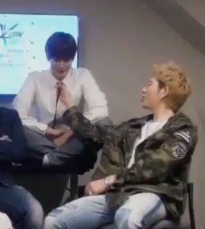 Zihyo_Pics's tweet photo. XD
#Zihyo #Jaeco #blockb #jaehyo #zico 
#재효 #지코 #블락비 https://t.co/d8OWsUkqDS