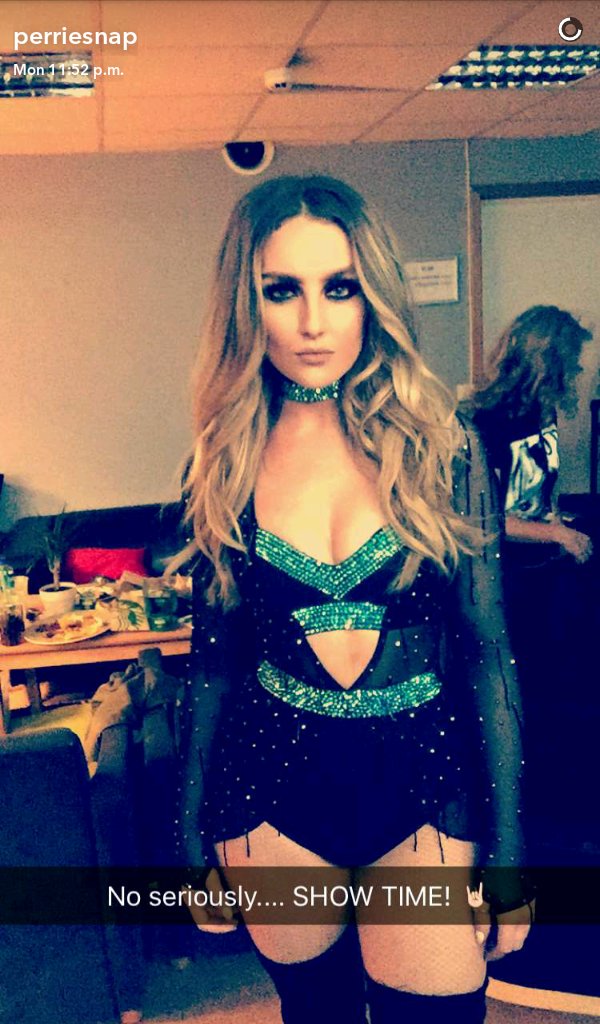 traceyxxlife's tweet photo. @LittleMix perriesnap #perrie #PerrieEdwards #perrieeele #perriesnap #littlemix #lm #getweird https://t.co/R95ndDAjtT