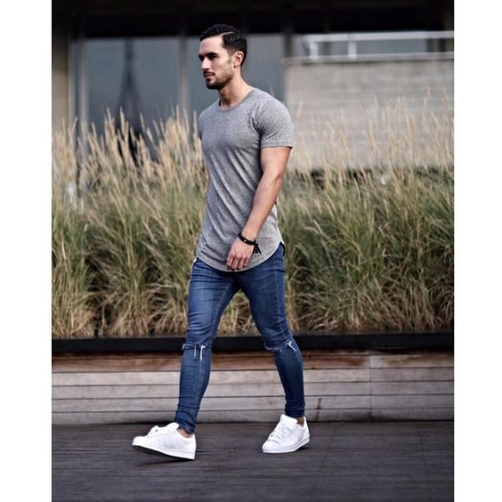 dryze_int's tweet photo. Outfit #HSY #PakistanWatch #GQ #SidharthMalhotra #menswear #Jeans #denim #InMYJBRAND #mensfashion #asos #London https://t.co/YBKZFPcAyN
