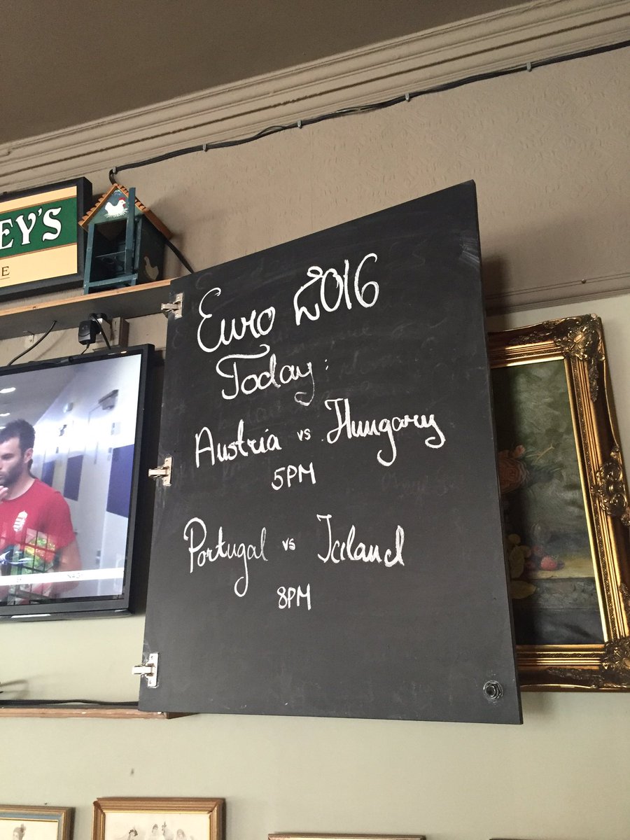 KingsArmsTooley's tweet photo. Tonight mix #RibsTuesday with #EURO2016! #AUSTRIAvsHUNGARY then #PORTUGALvsICELAND! #TheKingsArms https://t.co/V5gYxgZKOq
