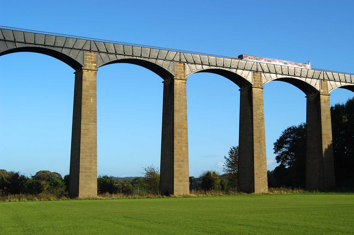 CanalRiverTrust's tweet photo. We think the Pontcysyllte Aqueduct is an amazing reason to @visitwales #OMGB #FindYourEpic https://t.co/gb2AVOsNx1 https://t.co/cJwfytX3Ia