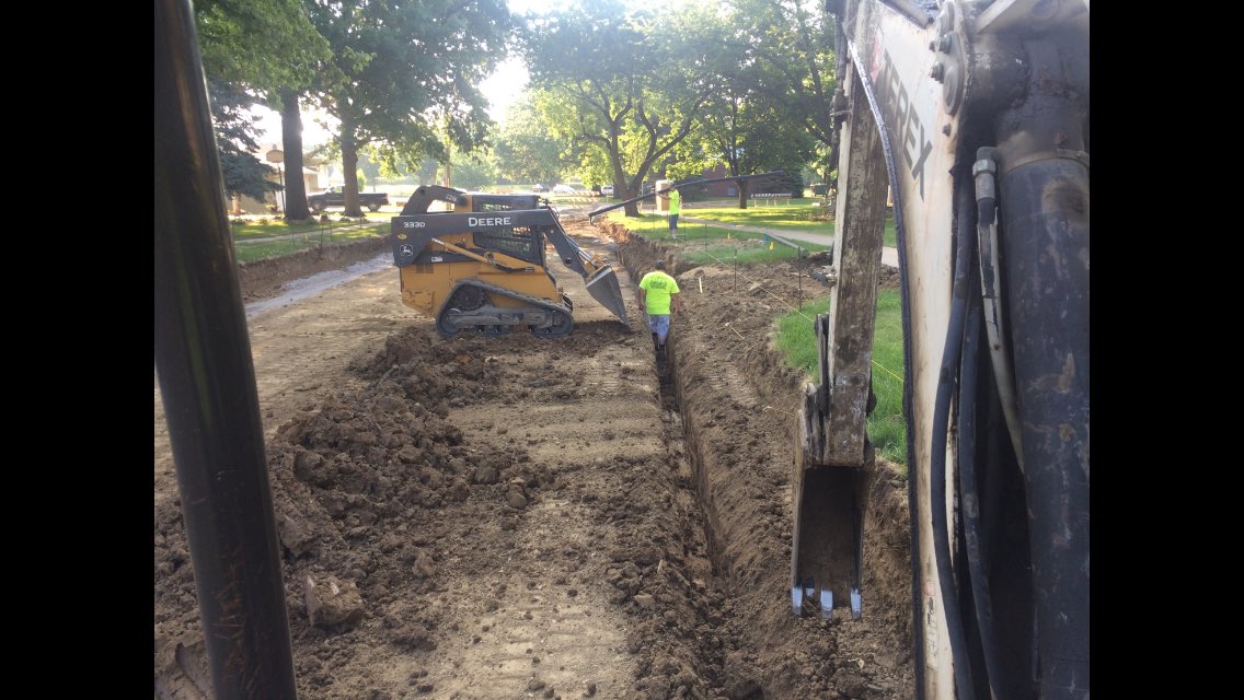 Randy Lawless &amp; Crew 5 installing Subdrain for Hawkeye Paving in Knoxville. ✅💪🏼