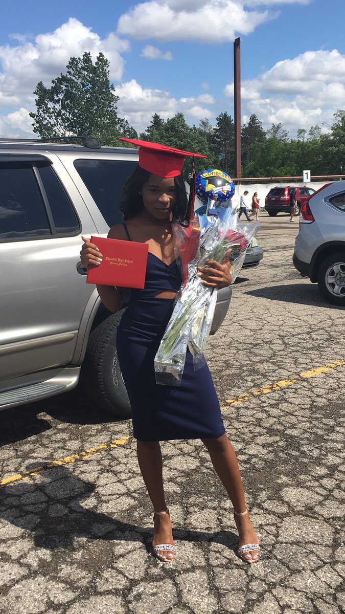 mar2petty's tweet photo. #2k16 🎓 https://t.co/coaDIvY5ON