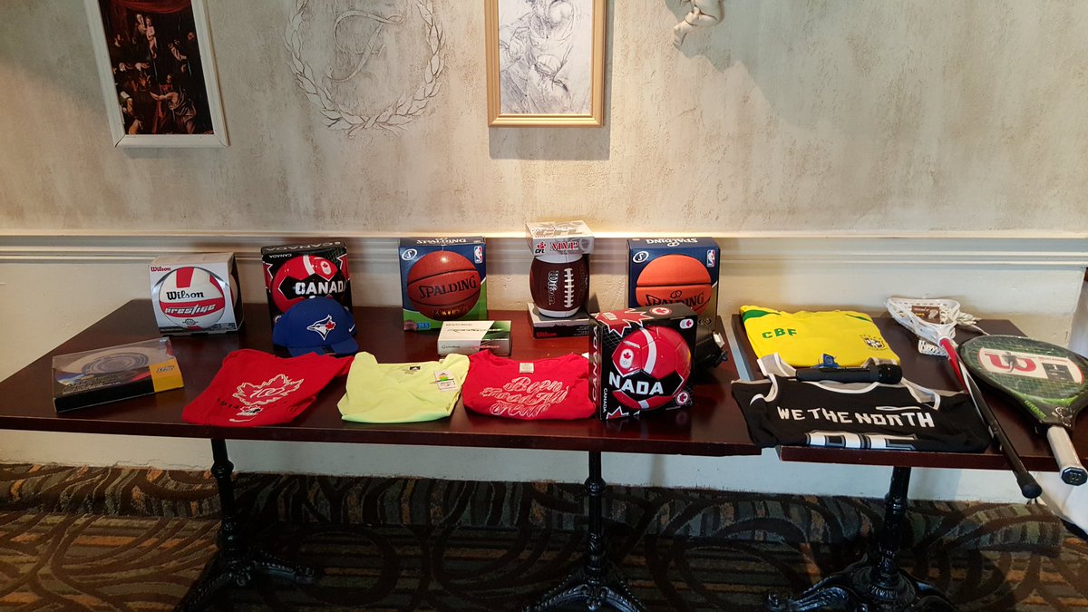 MrT_TCPHS's tweet photo. HS Athletic Banquet! Sports rule! https://t.co/k45ccoE1ff