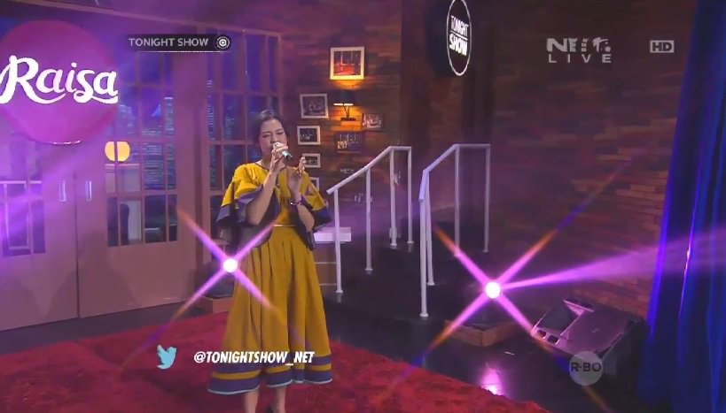 mdtvindonesia's tweet photo. Tuk kali kedua~ Siapa yang suka lagu ini?? Yang lg nonton @raisa6690 di @TonightShow_NET RETWEET!! :)) https://t.co/U8Q4sWJvM6