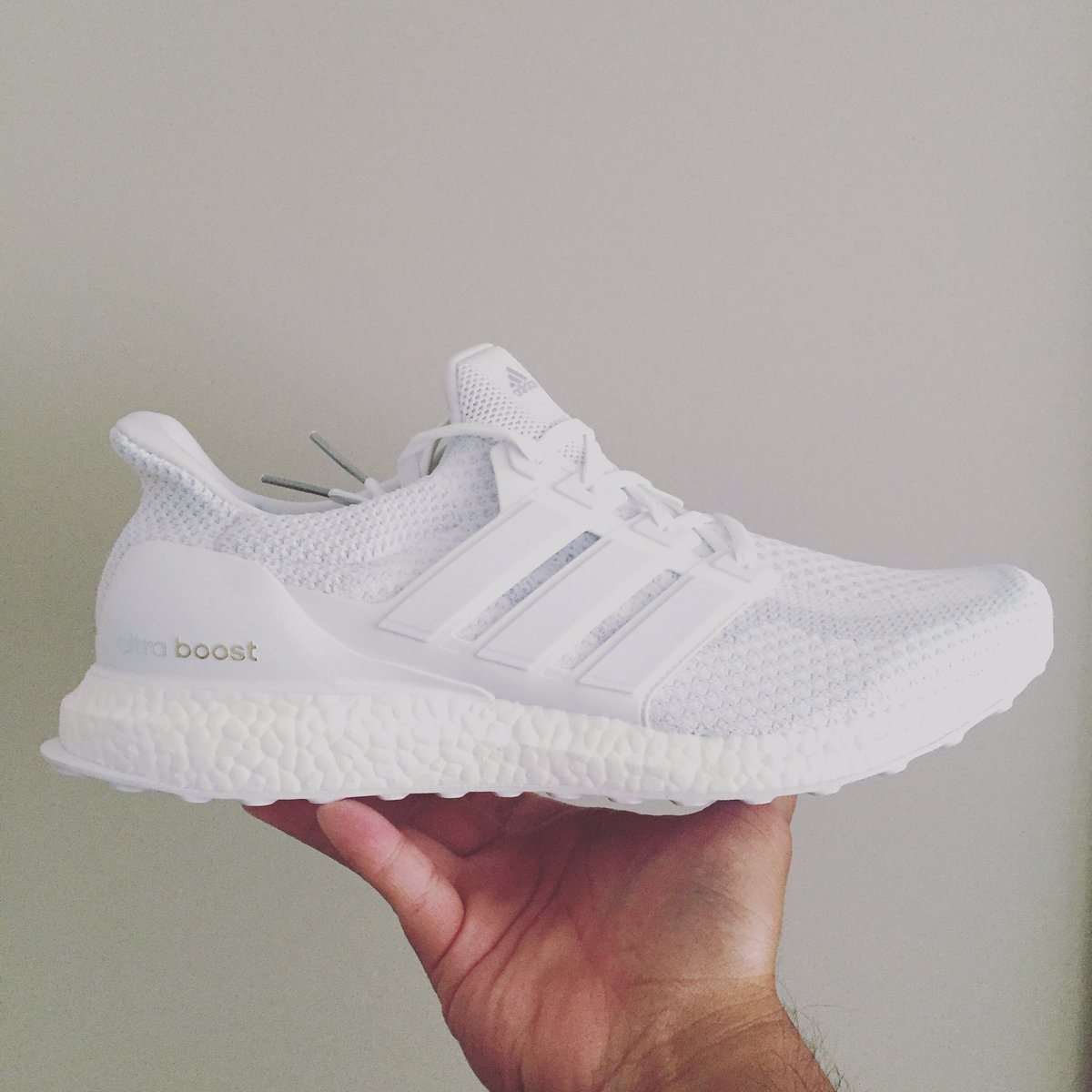 juzhaha's tweet photo. Thank you  @TheClosetInc !!! Props to @KicksDealsCA  for the link! https://t.co/hkmZhD0QEP