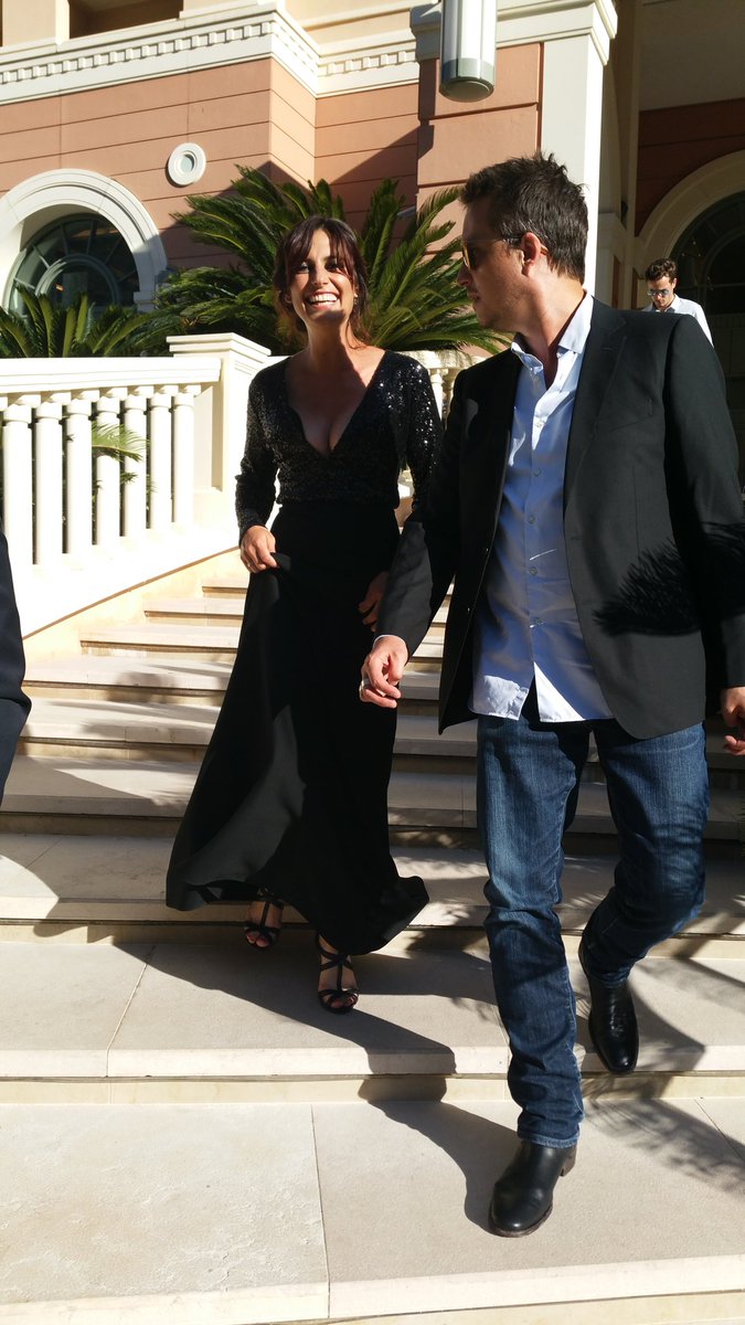 CatherineRaud's tweet photo. On arrive π
@LMilotOfficiel #FTVMC
#LaVengeanceAuxYeuxClairs #TF1 https://t.co/AOIMk15IUL