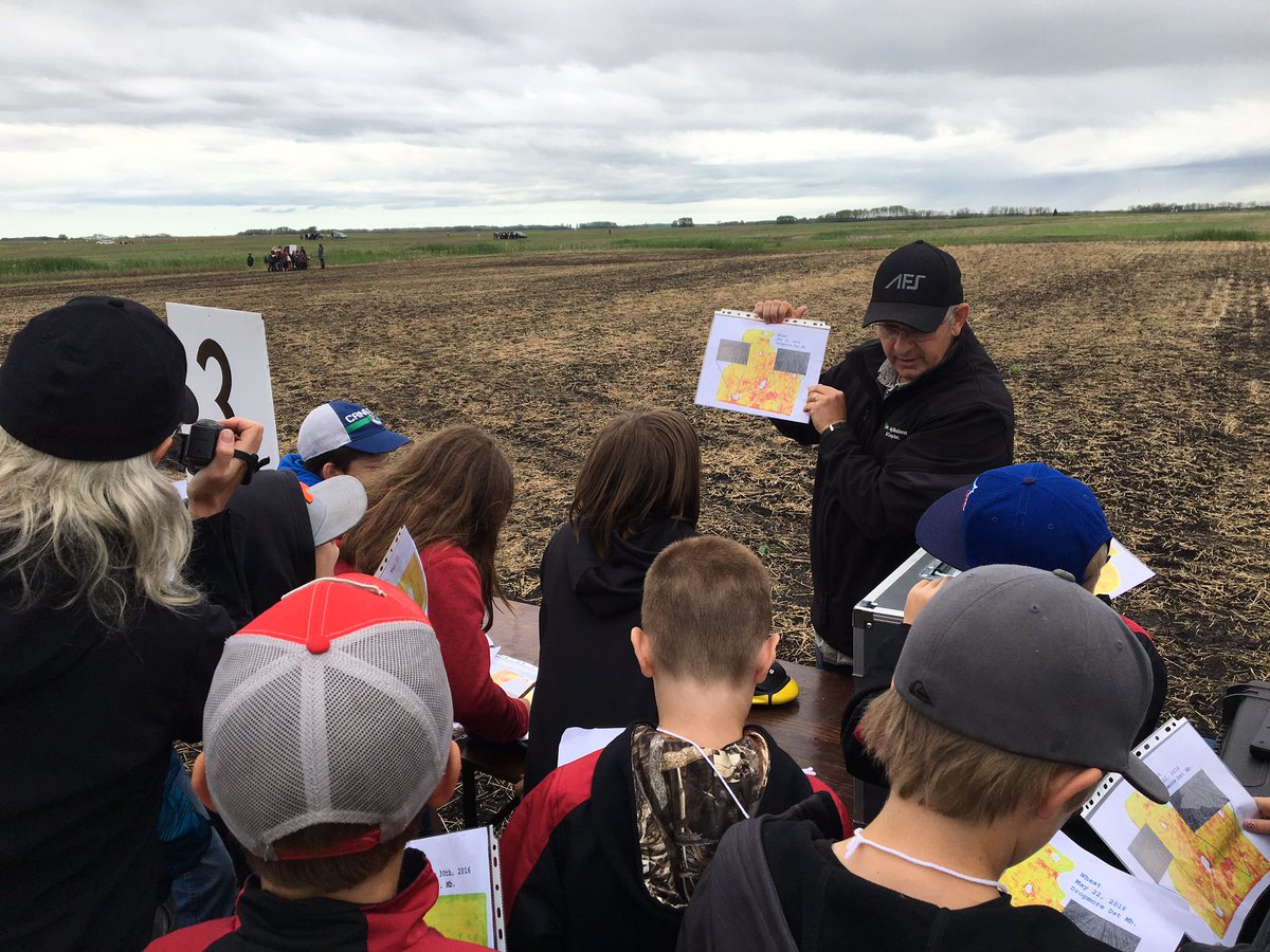 TerryAberhart's tweet photo. Teaching kids about #drone tech, interpreting #ndvi field maps #precisinag #learnag @sensefly @KevinShearer3 https://t.co/CiGpY6TPuY