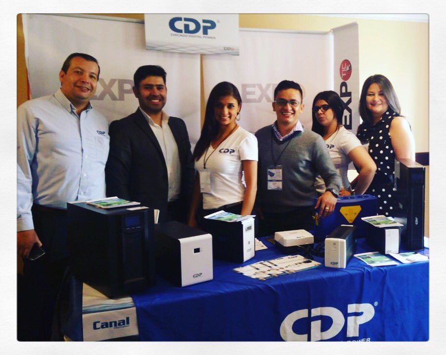 Luisaespinosam's tweet photo. Equipo Gtes Producto CDPColombia #yocdproteccion #conectateconcdp #nexsys #evocom #Makro #izc #MPS2016 @CDP_UPS01 https://t.co/lz8mKxCQDA
