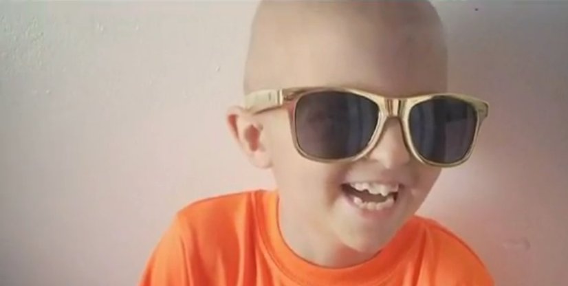 This kid is fighting for his life from cancer, but he has one last wish. mydochub.com/jeep-ride-canc…