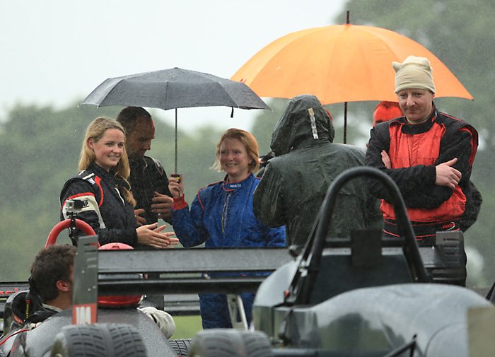 RobMacShots's tweet photo. Stuck on the top of a hill in the pouring rain.....but still smiling ! @hdlcc @DebbieDunbar1 https://t.co/2Ul1LqVT80