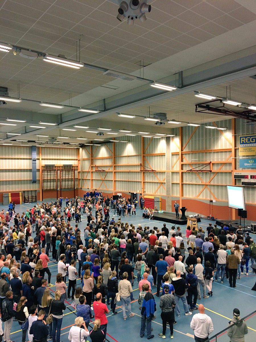 CIOSHvnLwdn's tweet image. Vanavond krijgen de nieuwe CIOS-studenten voor volgend schooljaar uitgebreid informatie over onze opleiding! #welkom