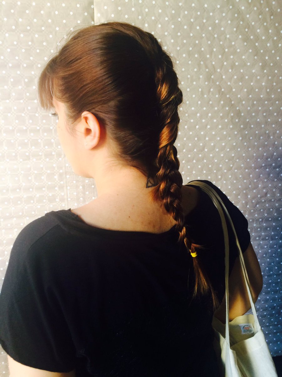 weddenfrance's tweet photo. Jolie tresse inversée @Beyondzewords ! Ravie de t'avoir rencontrée ! #afterwork #barbachignons #toulouse #coiffure https://t.co/lodiC2RCqN