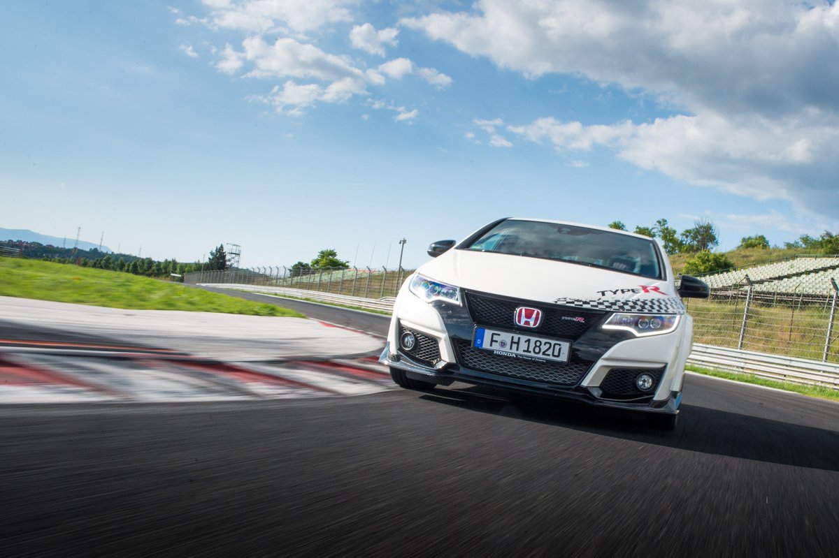 NortonWayHonda's tweet image. Civic Type R sets new benchmarks at 5 legendary circuits. Read more: ow.ly/qhmI301f6gQ #TypeR #FrontWheelDrive