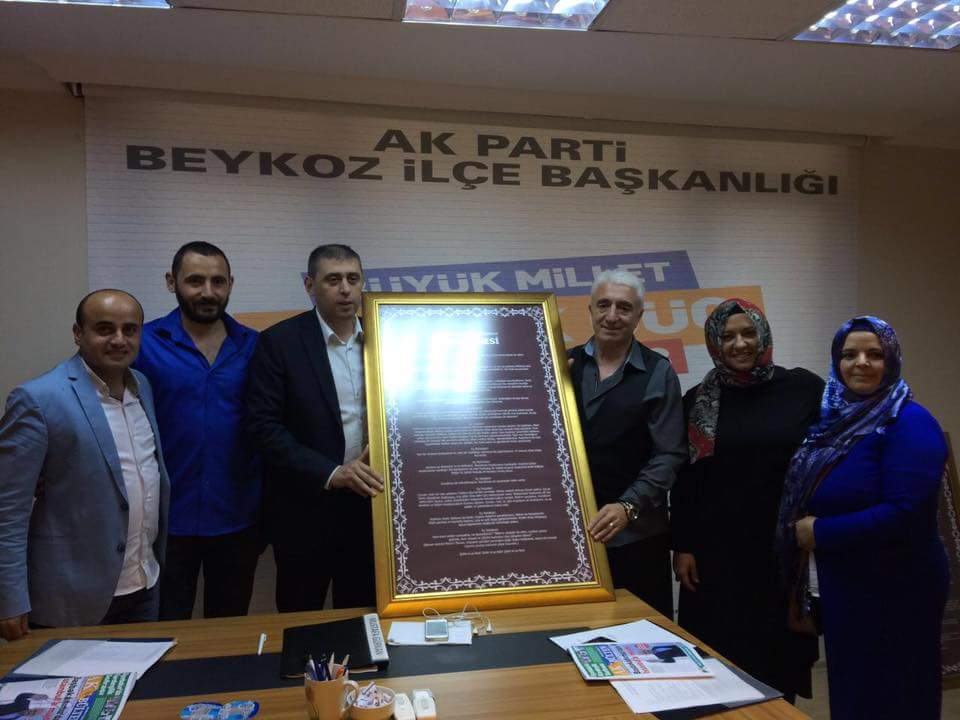 akkadinbeykoz's tweet photo. 3 Kademe İnsan Hakları Birim Başkan'larımızın Başkanlarımıza Değerli Hediyeleri...@SeymaDgc @TugbaSBK @gaye_zayf https://t.co/xm4y3RCpQ3
