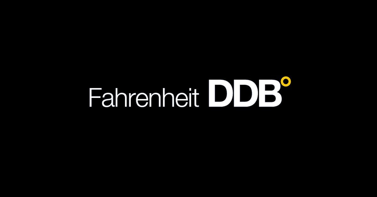 LatinSpots's tweet photo. Estas son las mejores piezas de #FahrenheitDDB para #CannesLions https://t.co/dFtokIRLCU #LatinEnCannes https://t.co/4gO8BaATwY
