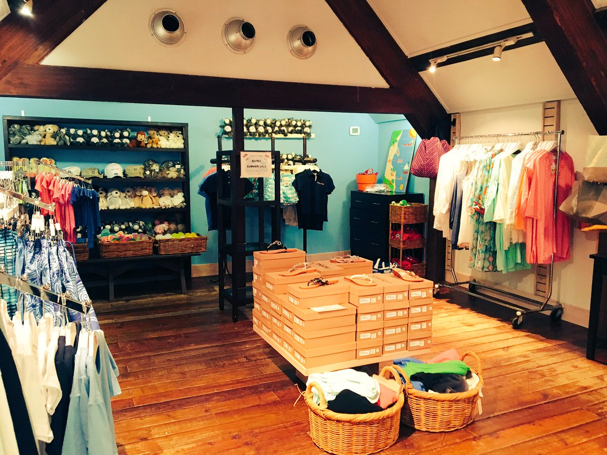 Stop by the 2nd floor of the Cololoba Boutique at Caneel Bay Resort for our Summer Super Sale! 
#usvi #stjohn