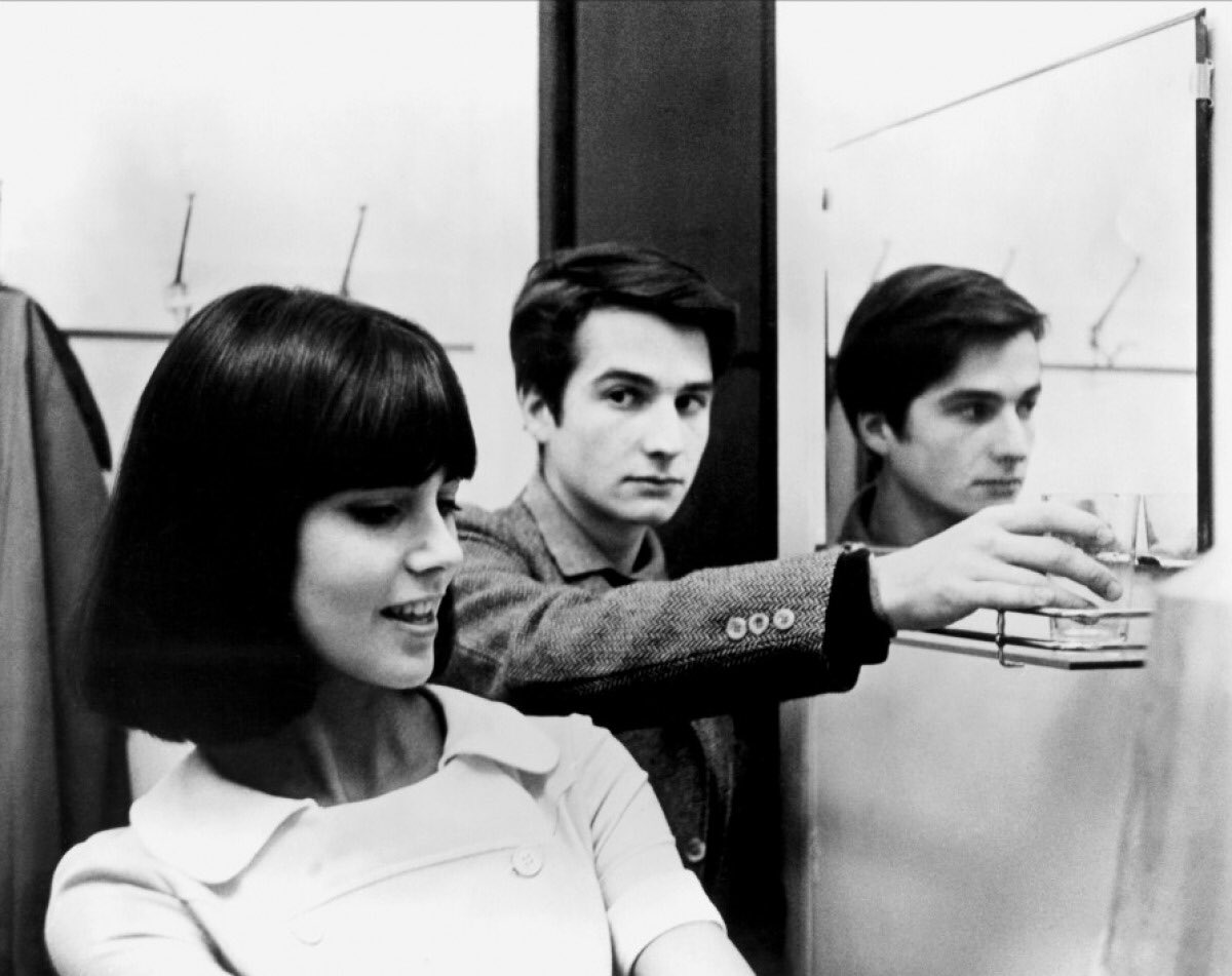 bourdinceline's tweet photo. Le Label étudiant des (Re)Découvertes du @cefilmfestival est remis à #Masculinféminin de Jean-Luc Godard. #CEFF2016 https://t.co/IjhZgxC1RG