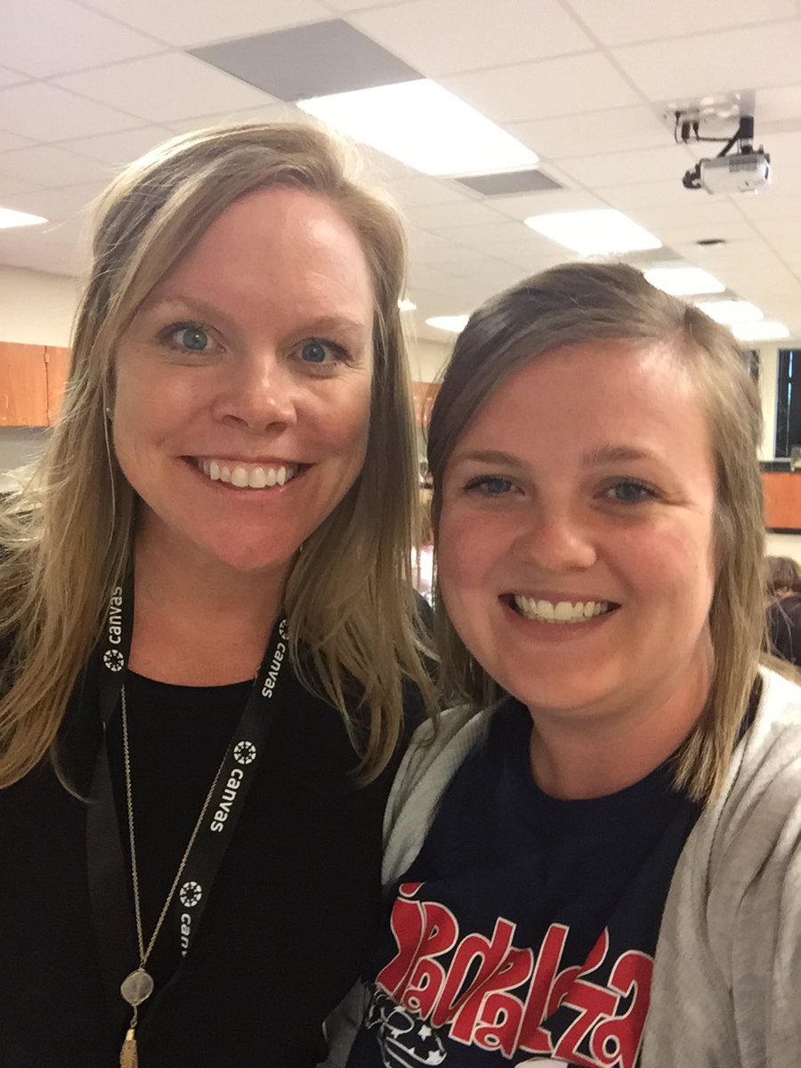 Look! Great session! <a href="/kwittmann30/">kimswittmann</a> <a href="/KristinZiemke/">Kristin Ziemke has a NEW BOOK! TEXT & TECH 📚📱🌏</a> <a href="/iPadpaloozaIN/">iPadpaloozaIN</a> #INeLearn #iplzain16