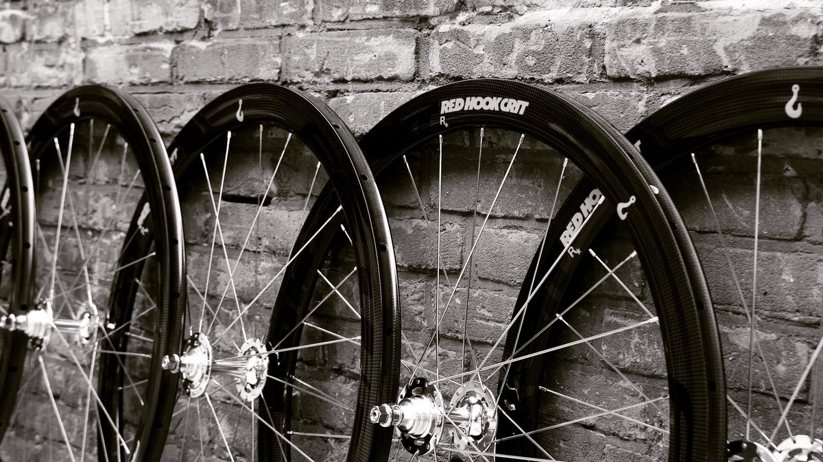FFWDwheels's tweet photo. London's calling! New wheels ready for winners @redhookcrit London in few weeks! #ffwdwheels #redhookcrit #fixedgear https://t.co/mr3oCuij3Q