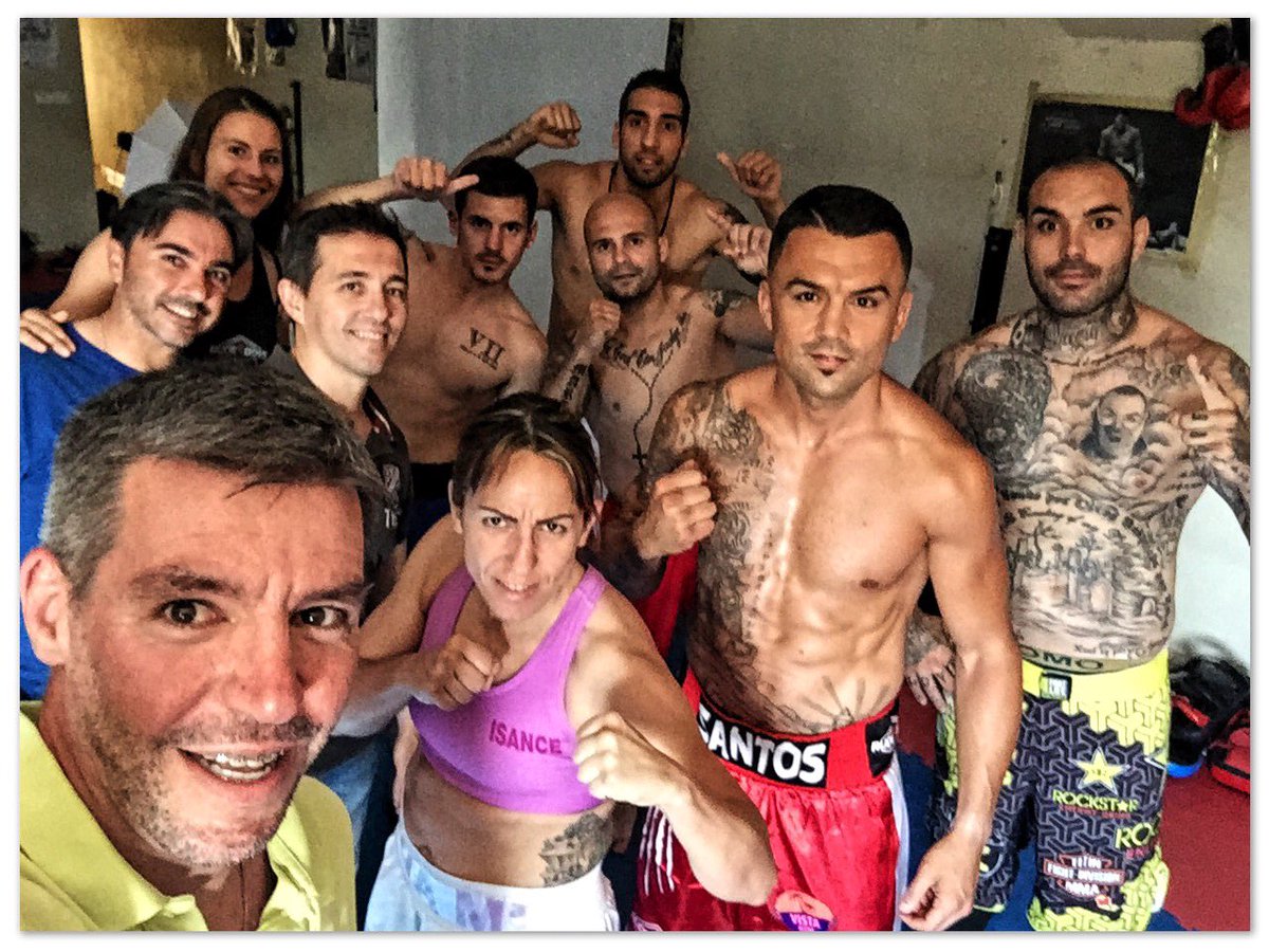 KickBenidorm's tweet photo. 23 de julio en Benidorm. @RobertoSantosL3 @MartnezKiko @UgarteJaime @EmilMarquiegui @rudeboysboxing https://t.co/jGOG2NVxLy