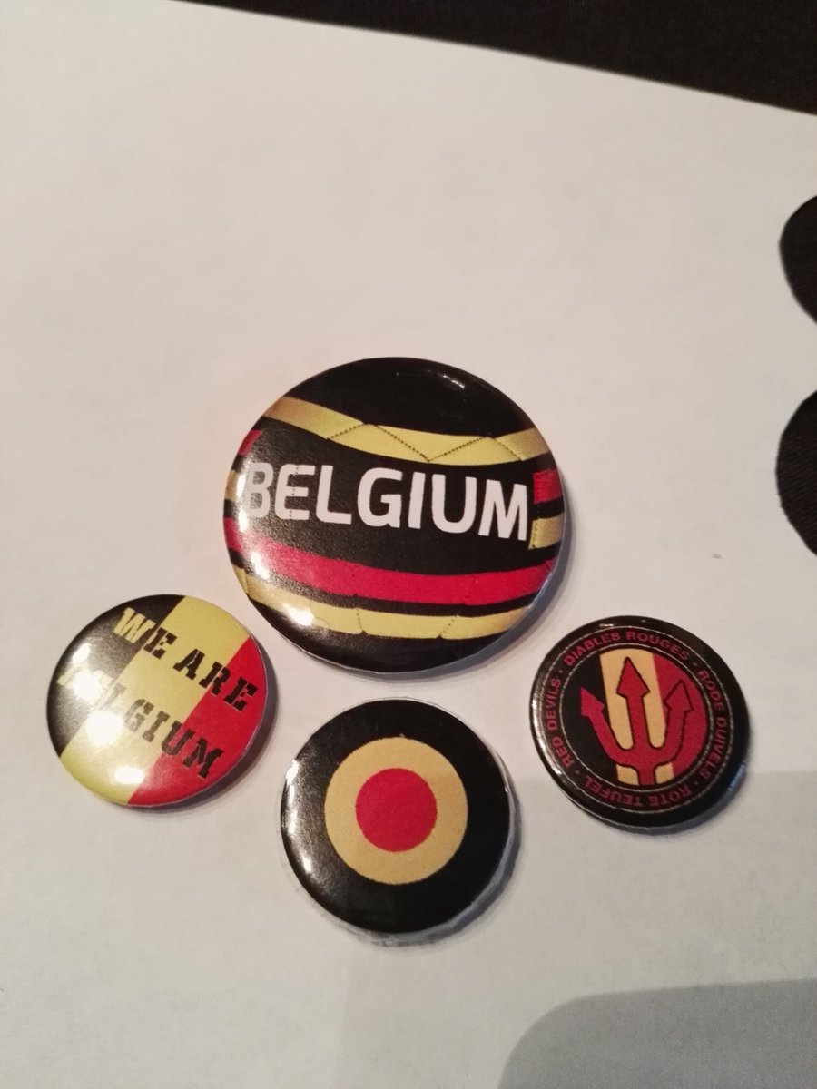 BoysStore's tweet image. 5€ la serie..