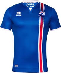 FUT_long's tweet photo. since when did @KSIOlajidebt start sponsoring iceland? Congratulations on your team reaching the euros https://t.co/5ErXjN4eiO