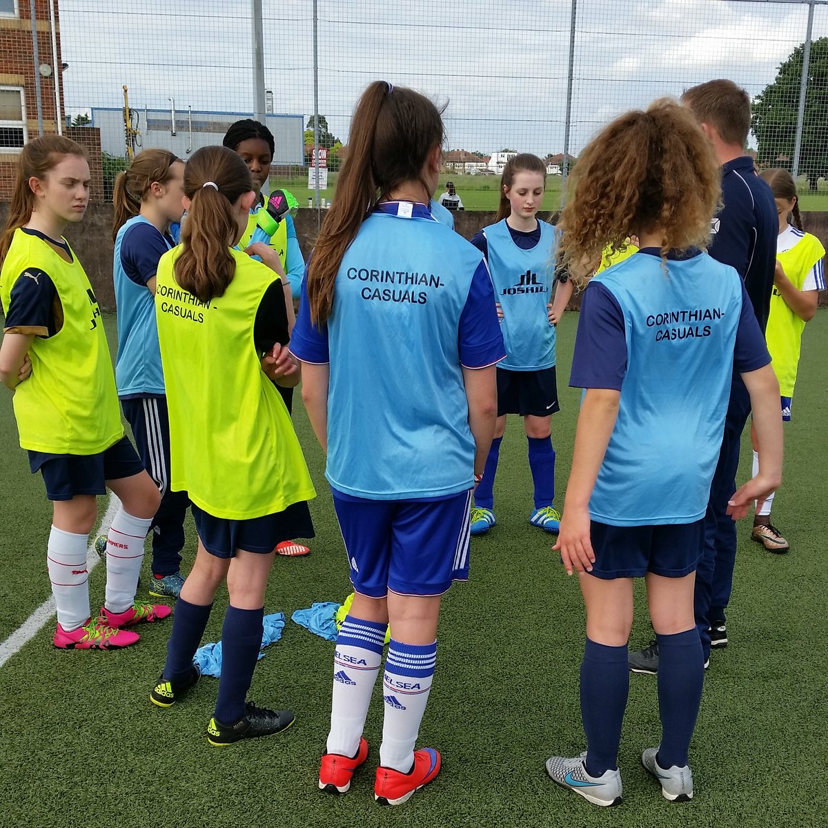 CCFCYS's tweet image. The Royal Borough of Kingston Girls team training with Corinthian-Casuals Youth coach for the London Youth Games.
