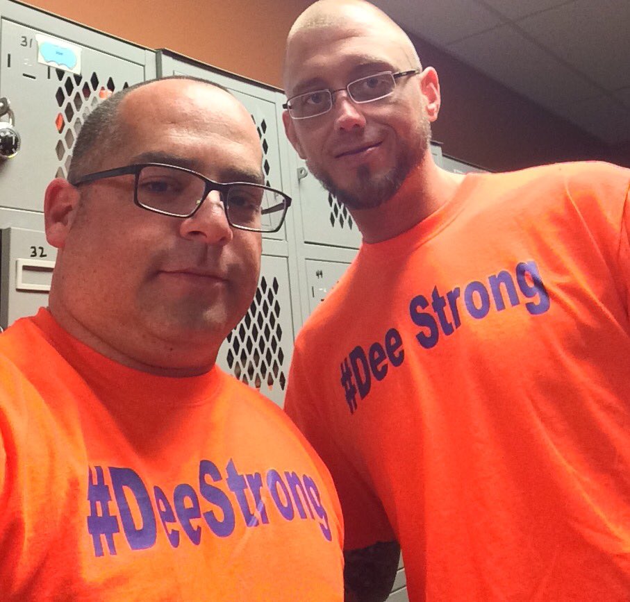 Lowes_SM's tweet photo. @oam_thd8939 and myself supporting #DeeStrong #JuneauPride https://t.co/rMphAIGOuU