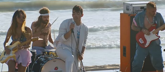 resendez_briana's tweet photo. 1 year ago today an amazing song was written! I'm so happy for the success of this song @DNCE 
Congrats
#ONEYEARCAKE https://t.co/Jrv2DY2qxw