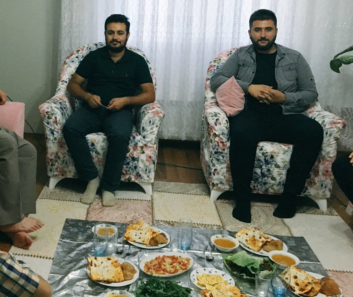 AKGenclik021's tweet photo. #GönülSofrası'nda Kardeşlerimizle Beraberdik. https://t.co/EVptFEhH9G