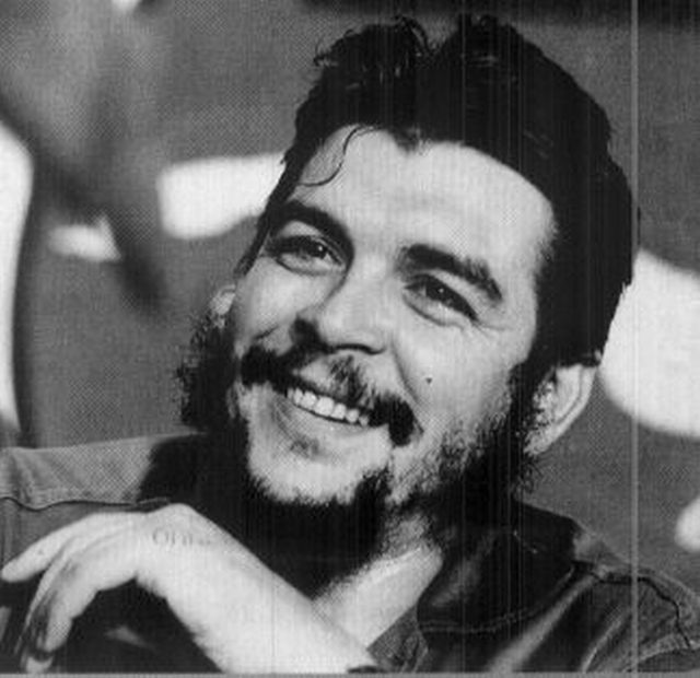 Partido Comunista de Andalucía on Twitter: ""Si ud es capaz de temblar de  indignación con cada injusticia del mundo somos compañeros" 14/6/1928 nace  Che Guevara https://t.co/g5sOS351Qh" / Twitter