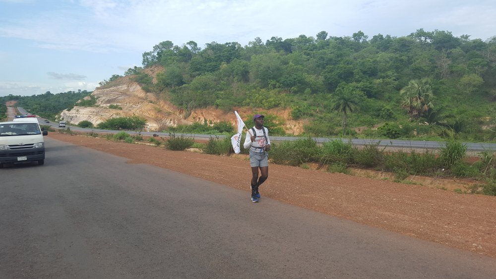 This Torontonian ran across Nigeria in 17 days. Here are the incredible 📷📷:

<a href="/run17in17/">17in17</a> 

runningmagazine.ca/17-marathons-i…
