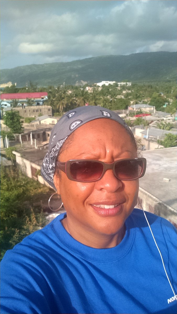 FabulousPotts's tweet photo. Great start to an amazing day.... Jacmel Haiti! God is awesome! https://t.co/qzGa8Rrvb9